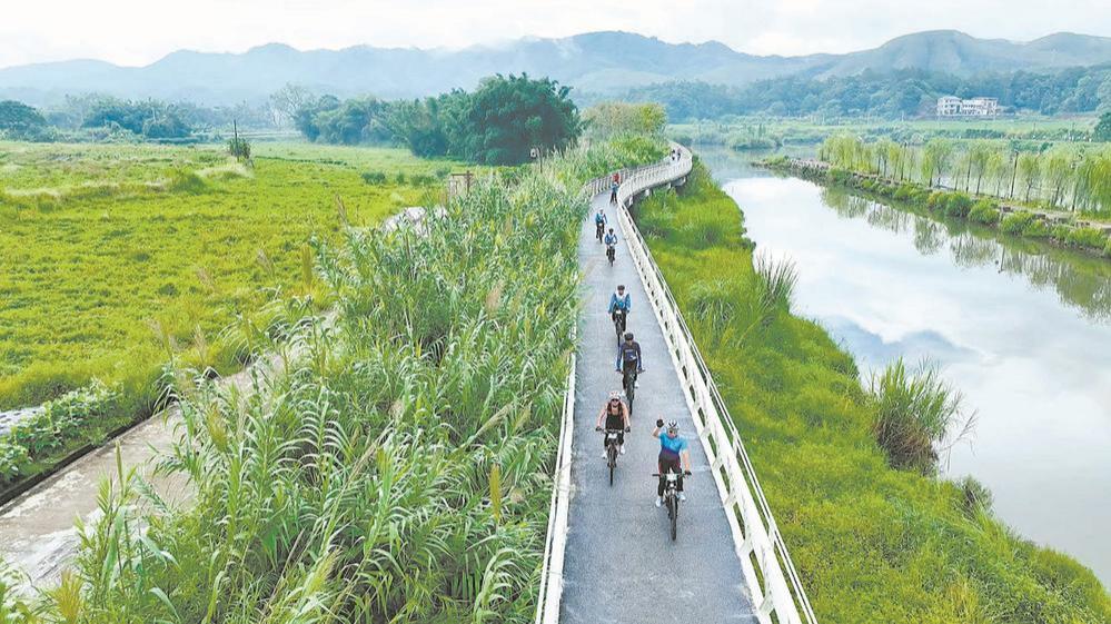 武平县举行浪漫七夕自行车骑游活动