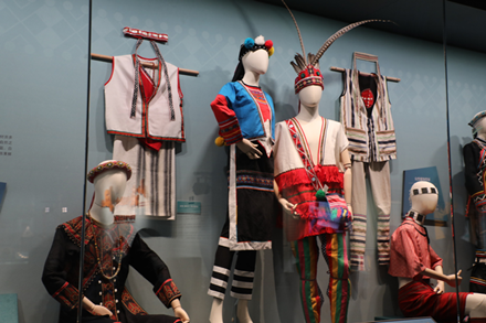 Exhibition highlights shared cross-Strait ethnic heritage